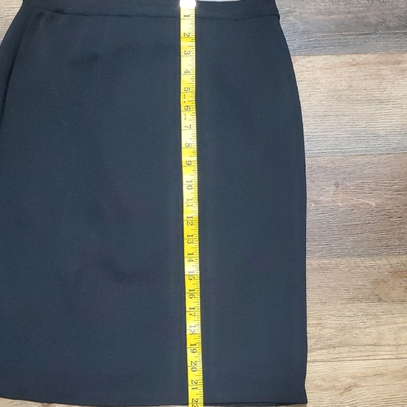 Saks Fifth Avenue Black Pencil Skirt Knee-Length Work - Picture 3 of 6